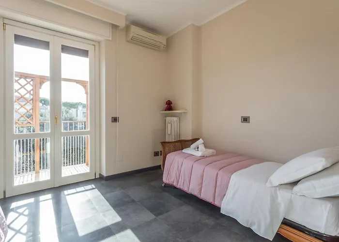 Monteverde 2bdr Penthouse Rome