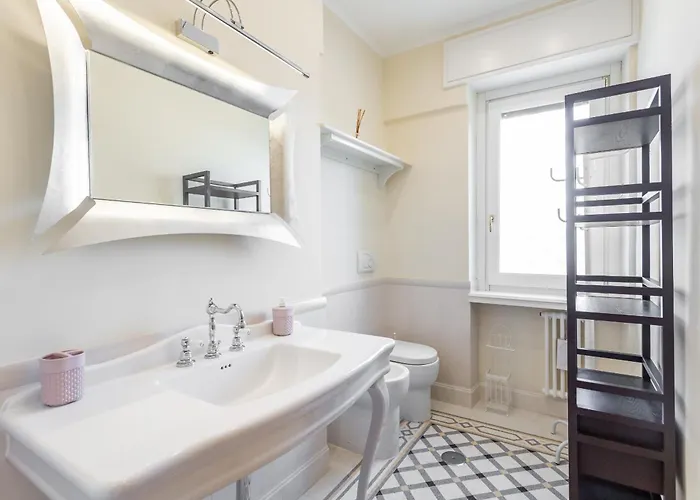 Monteverde 2bdr Penthouse * ローマ